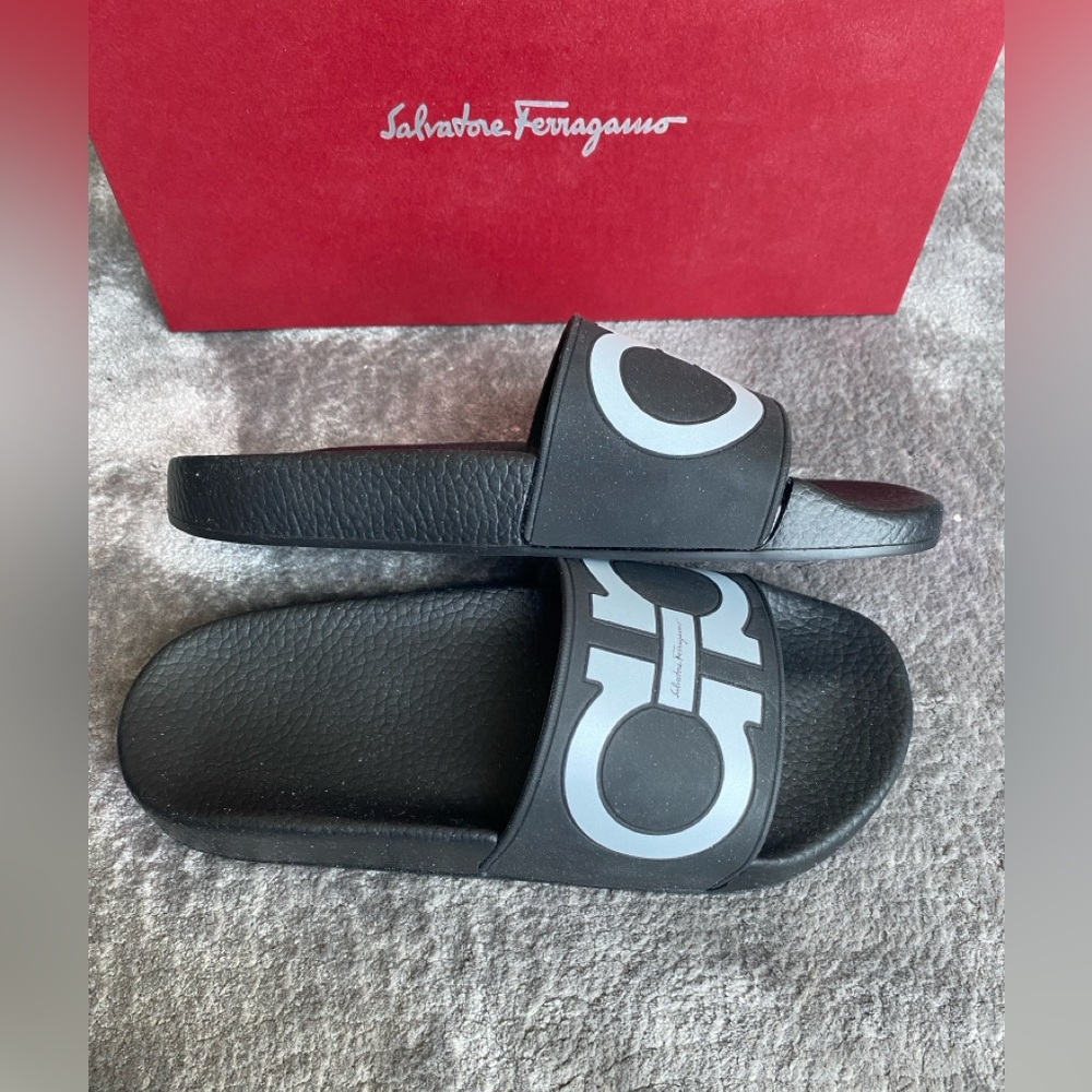 FERRAGAMO  Women's Groovy Gancini Slide Sandals